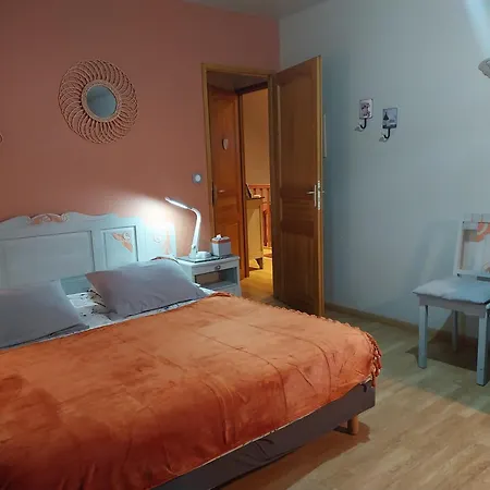 D'hotes Le Clos Fleuri Bed and Breakfast